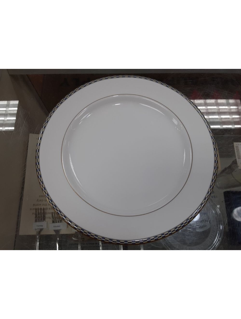 Francesca 12.5" Dinner Plate